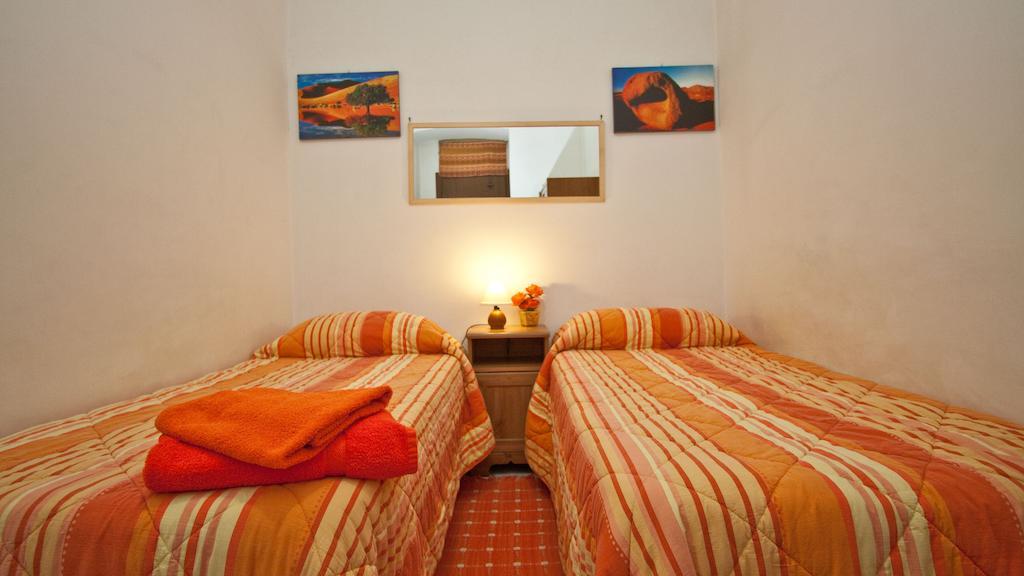 Rental In Rome Celeste Apartment Room photo